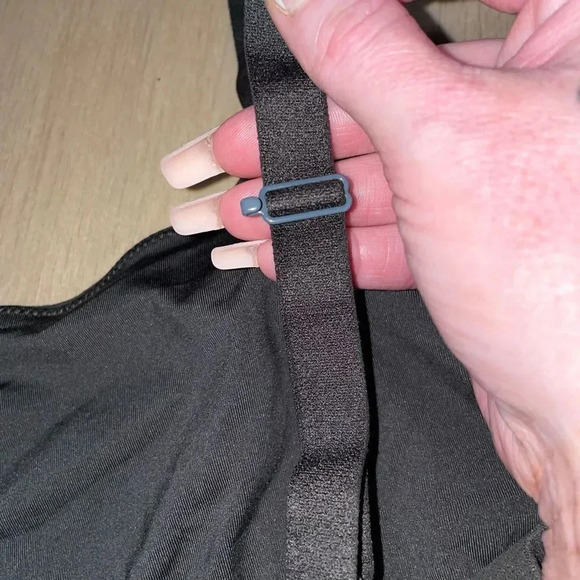 NATORI UNLINED CONVERTIBLE BRALETTE WITH LIGHT SUPPORT DARK GREY SIZE XL - Picture 3 of 12